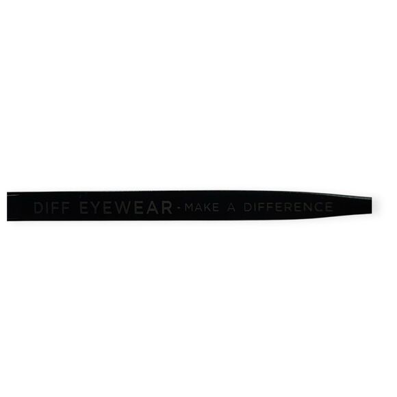 DIFF Becky II‎ Cat Eye Oversized Polarized Sunglasses Black 100% UVA/UVB